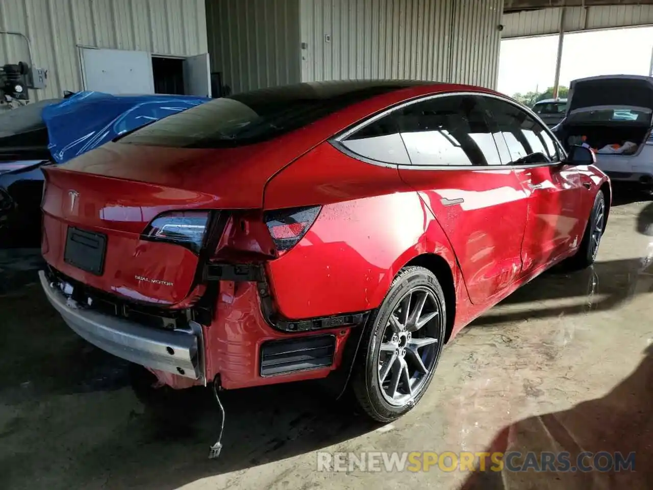 4 Photograph of a damaged car 5YJ3E1EB6MF906563 TESLA MODEL 3 2021