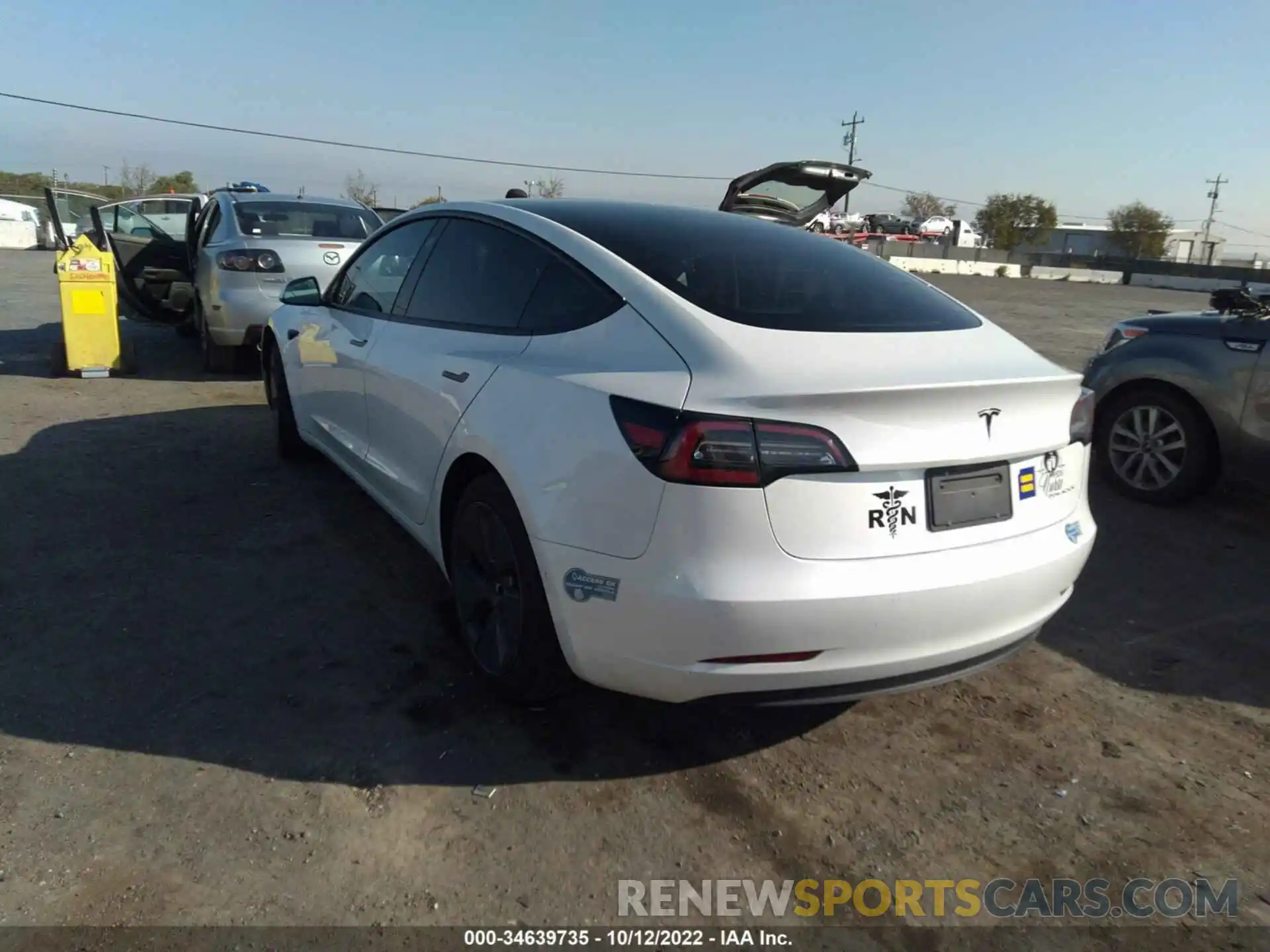 3 Photograph of a damaged car 5YJ3E1EB6MF925792 TESLA MODEL 3 2021