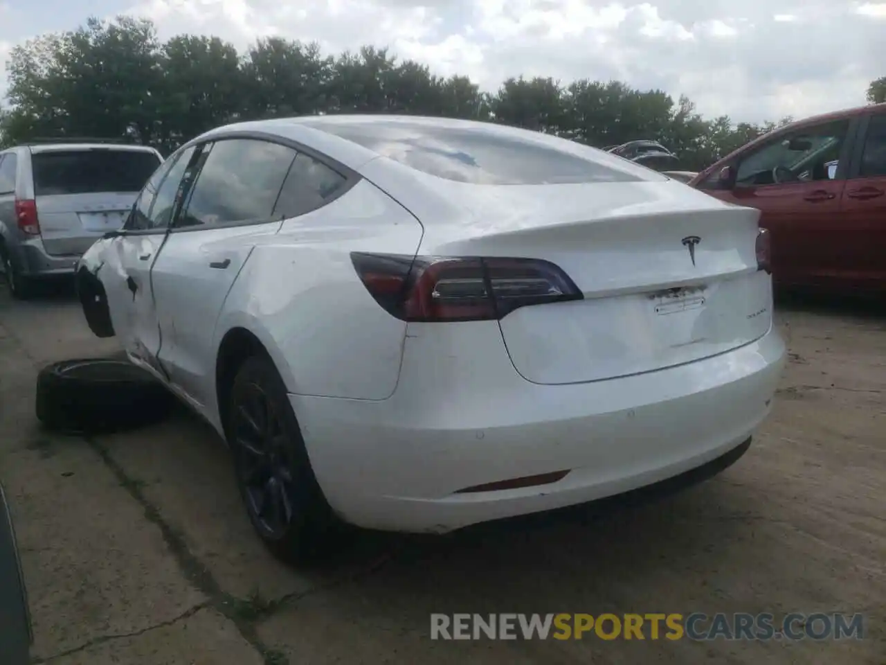 3 Photograph of a damaged car 5YJ3E1EB6MF974734 TESLA MODEL 3 2021