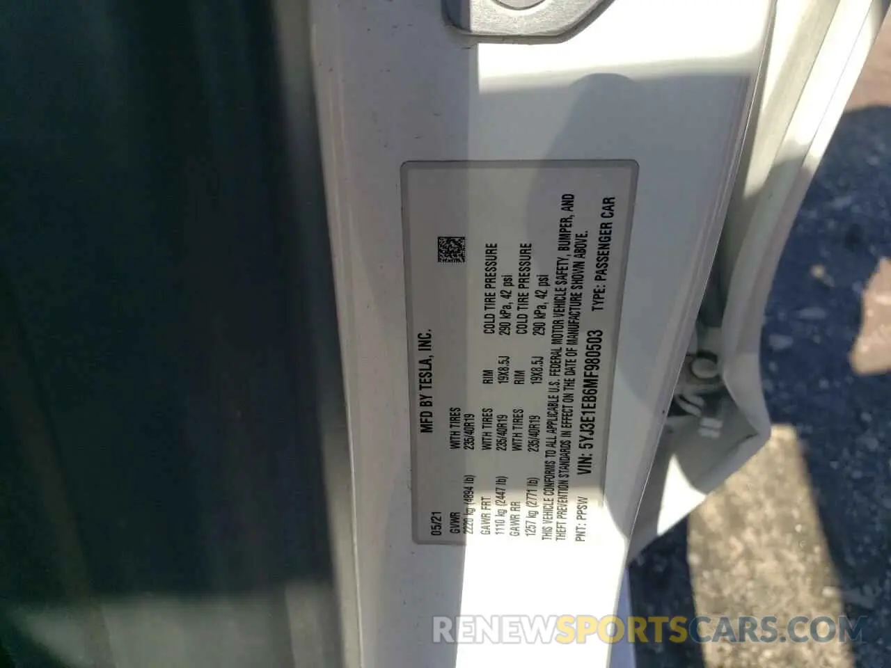 14 Photograph of a damaged car 5YJ3E1EB6MF980503 TESLA MODEL 3 2021