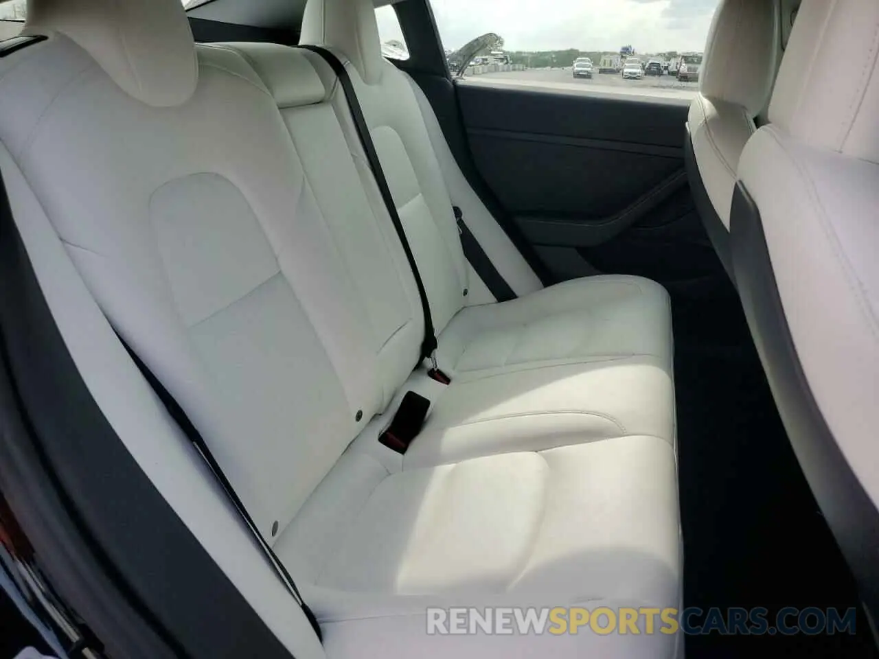 10 Photograph of a damaged car 5YJ3E1EB6MF980646 TESLA MODEL 3 2021