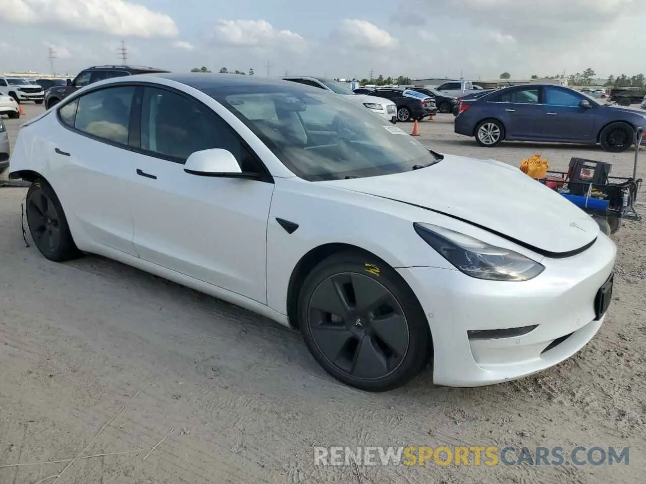 4 Photograph of a damaged car 5YJ3E1EB6MF988326 TESLA MODEL 3 2021