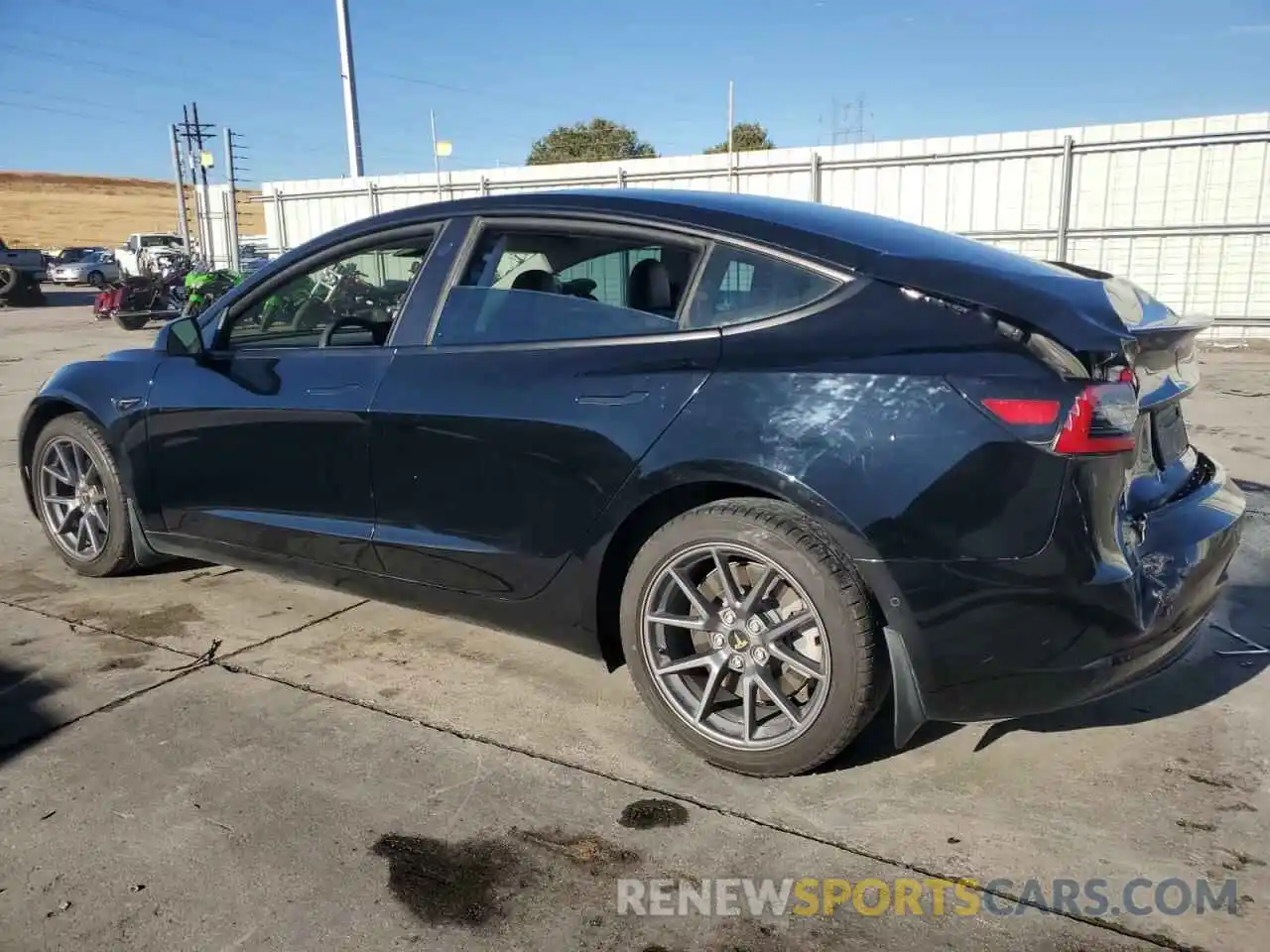 2 Photograph of a damaged car 5YJ3E1EB6MF998760 TESLA MODEL 3 2021