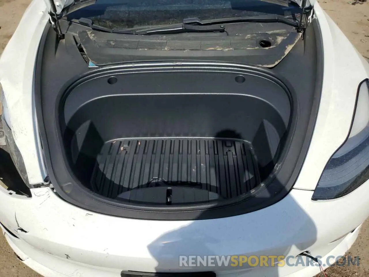 12 Photograph of a damaged car 5YJ3E1EB7MF034152 TESLA MODEL 3 2021
