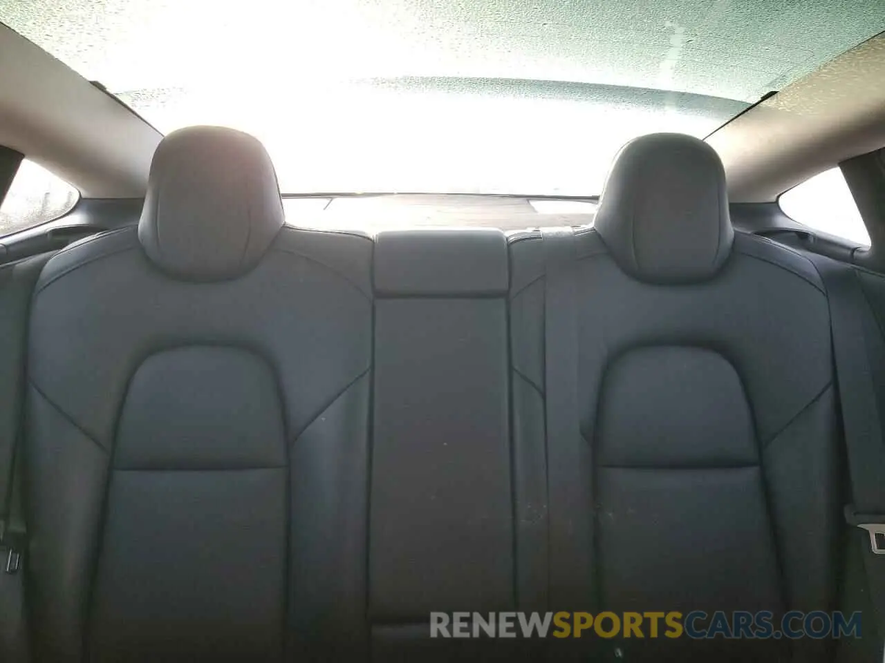 10 Photograph of a damaged car 5YJ3E1EB7MF044096 TESLA MODEL 3 2021