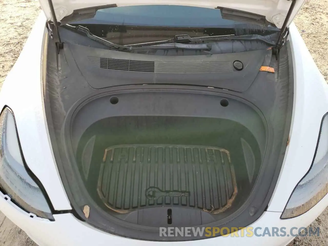 12 Photograph of a damaged car 5YJ3E1EB7MF044096 TESLA MODEL 3 2021