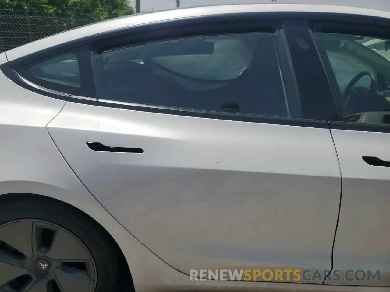 10 Photograph of a damaged car 5YJ3E1EB7MF050349 TESLA MODEL 3 2021