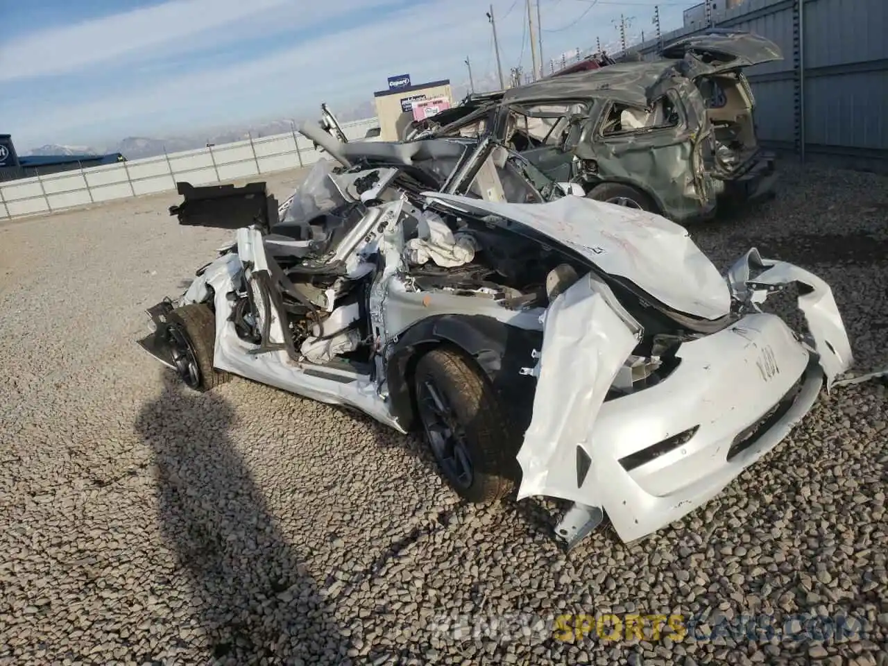 1 Photograph of a damaged car 5YJ3E1EB7MF051081 TESLA MODEL 3 2021