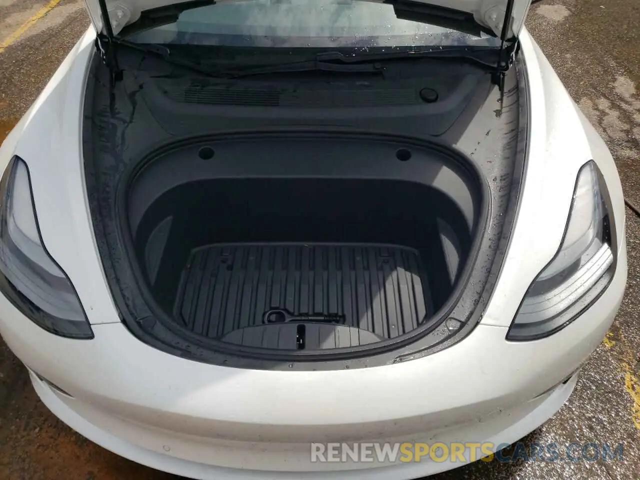 11 Photograph of a damaged car 5YJ3E1EB7MF055714 TESLA MODEL 3 2021