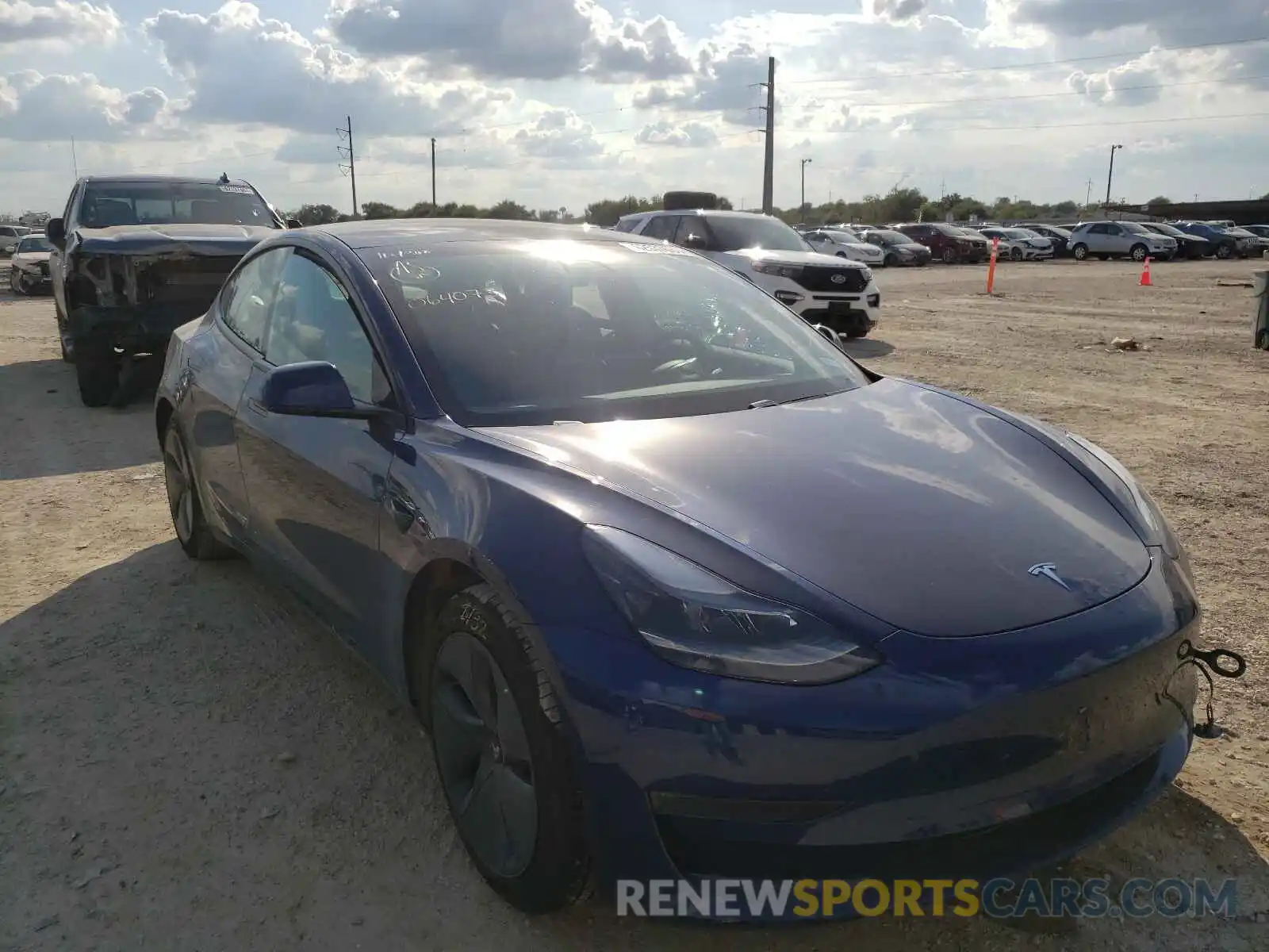 1 Photograph of a damaged car 5YJ3E1EB7MF064073 TESLA MODEL 3 2021