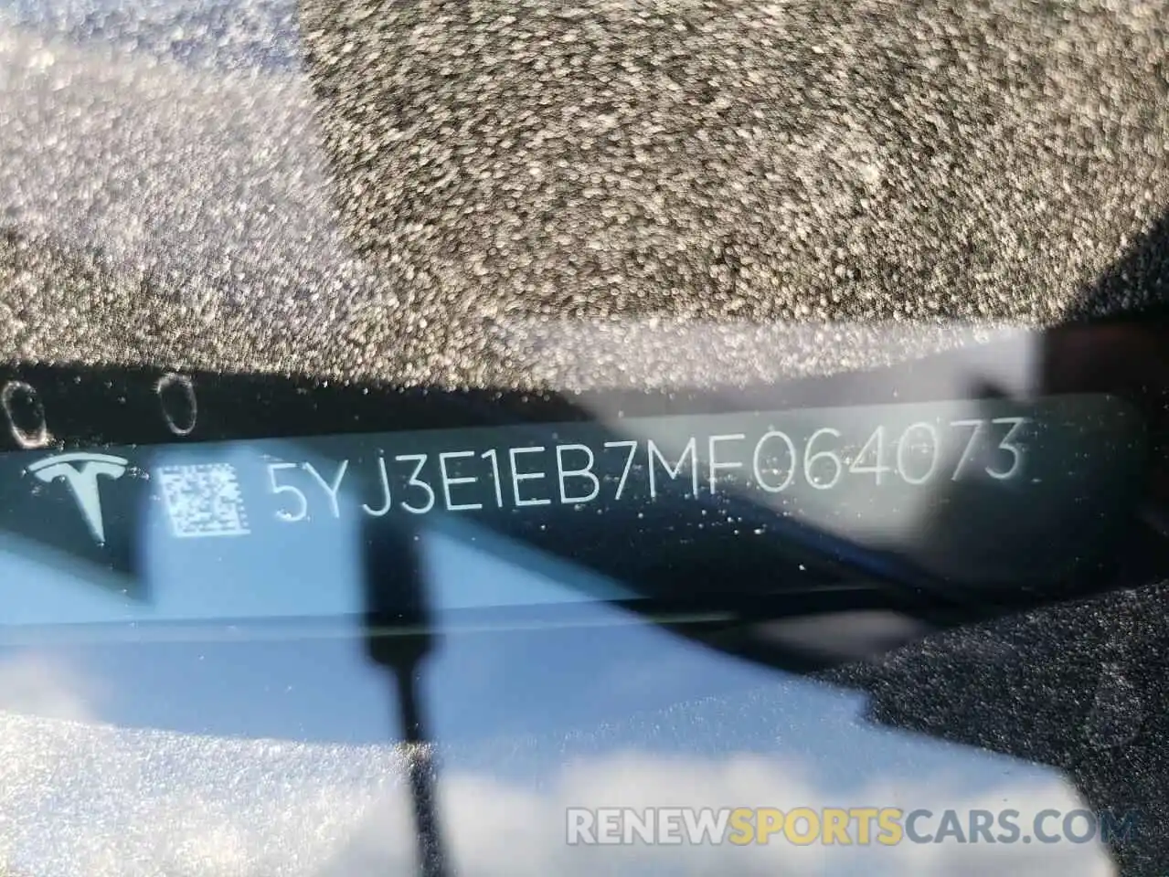 10 Photograph of a damaged car 5YJ3E1EB7MF064073 TESLA MODEL 3 2021