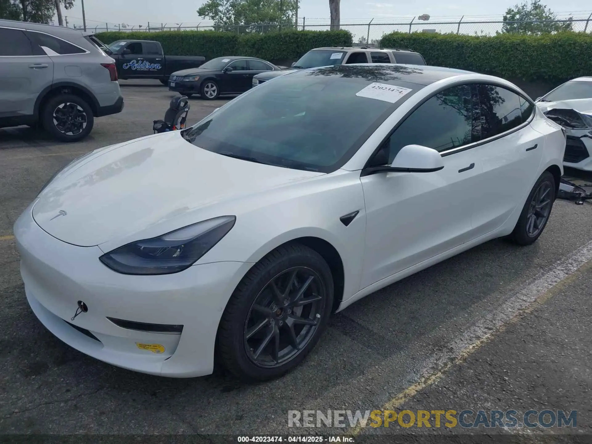 2 Photograph of a damaged car 5YJ3E1EB7MF089524 TESLA MODEL 3 2021