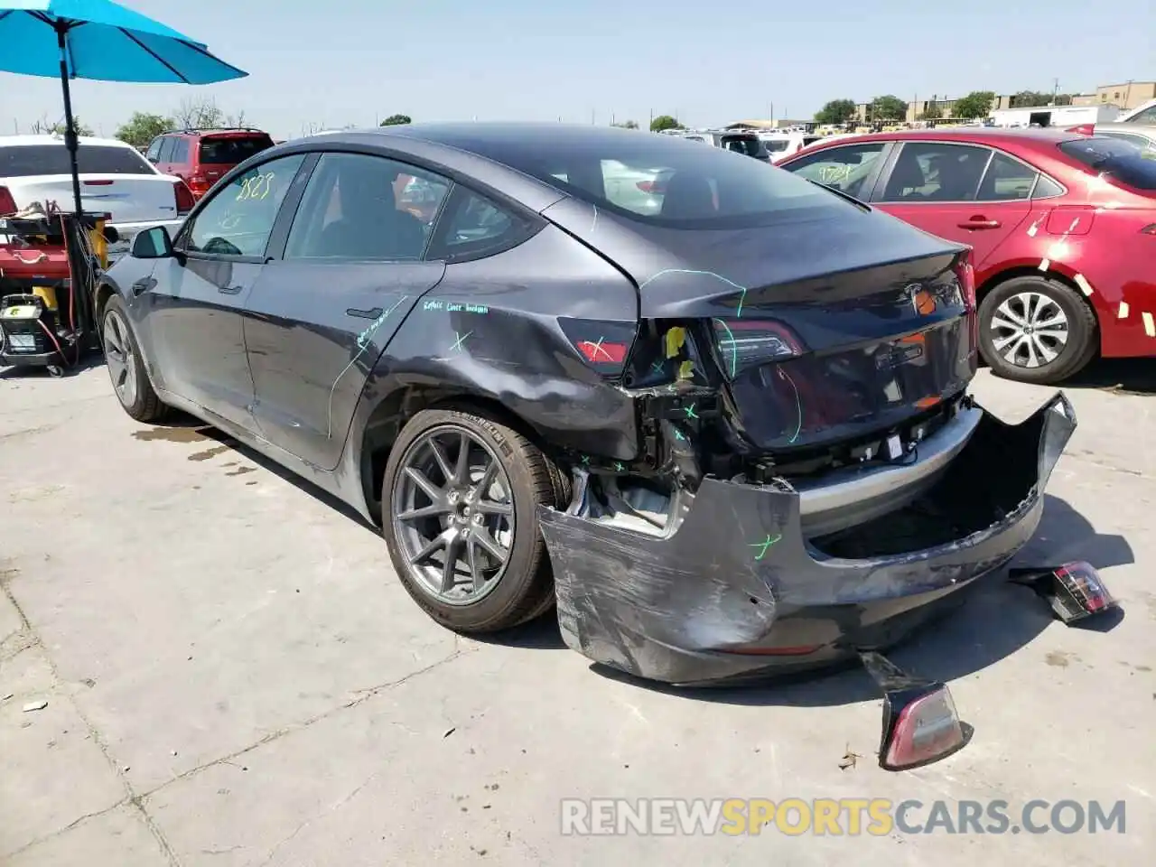 3 Photograph of a damaged car 5YJ3E1EB7MF097199 TESLA MODEL 3 2021