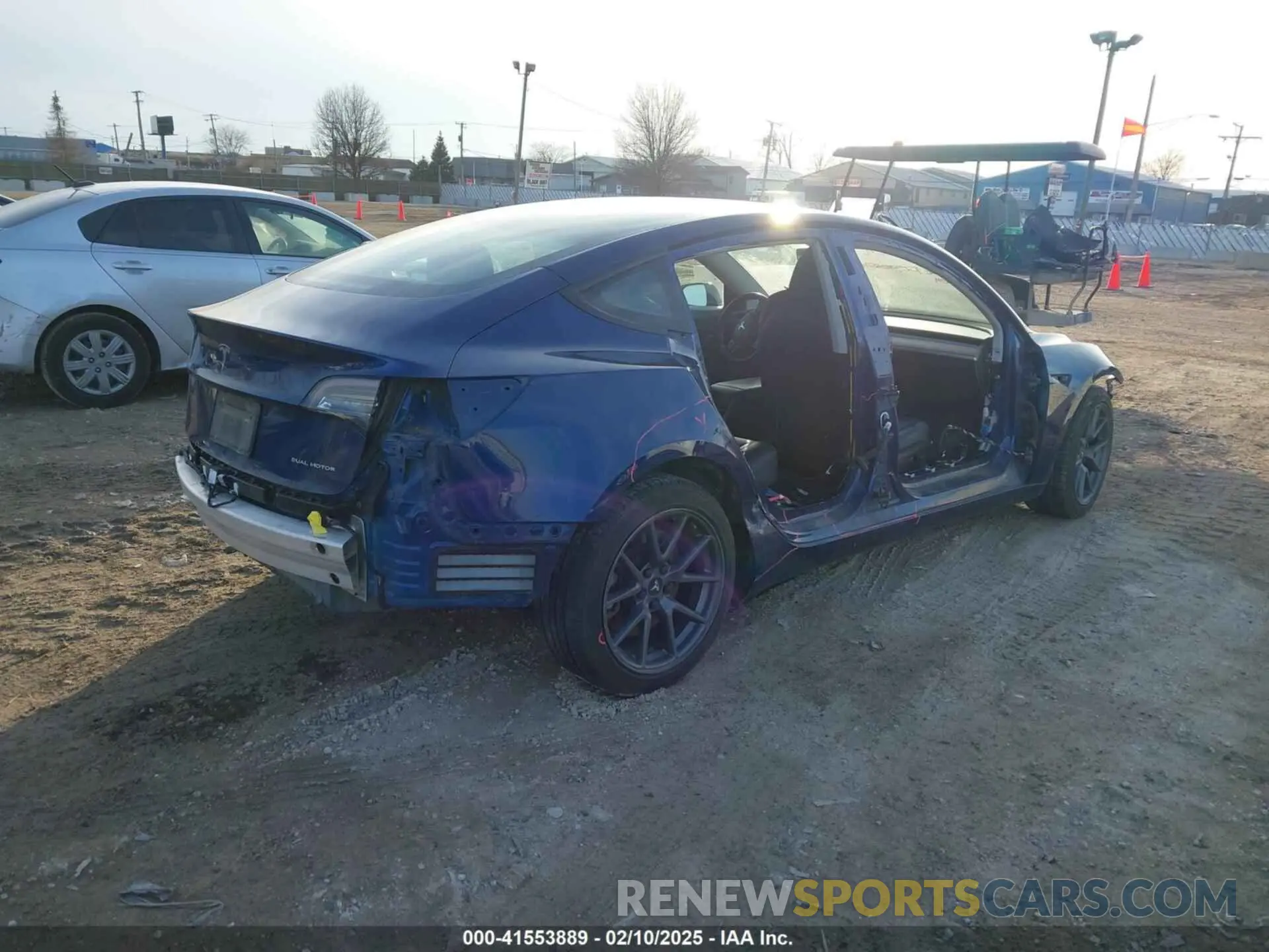 4 Photograph of a damaged car 5YJ3E1EB7MF855347 TESLA MODEL 3 2021