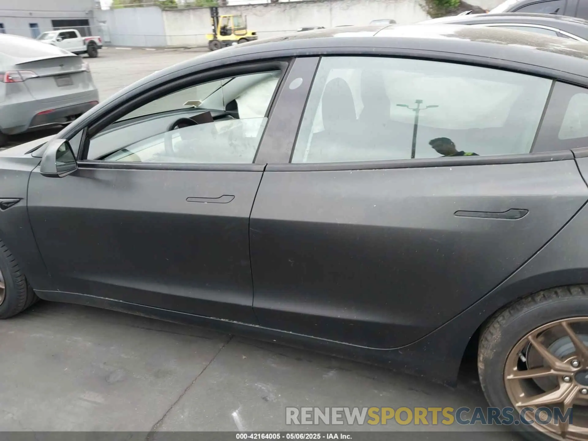 15 Photograph of a damaged car 5YJ3E1EB7MF879745 TESLA MODEL 3 2021