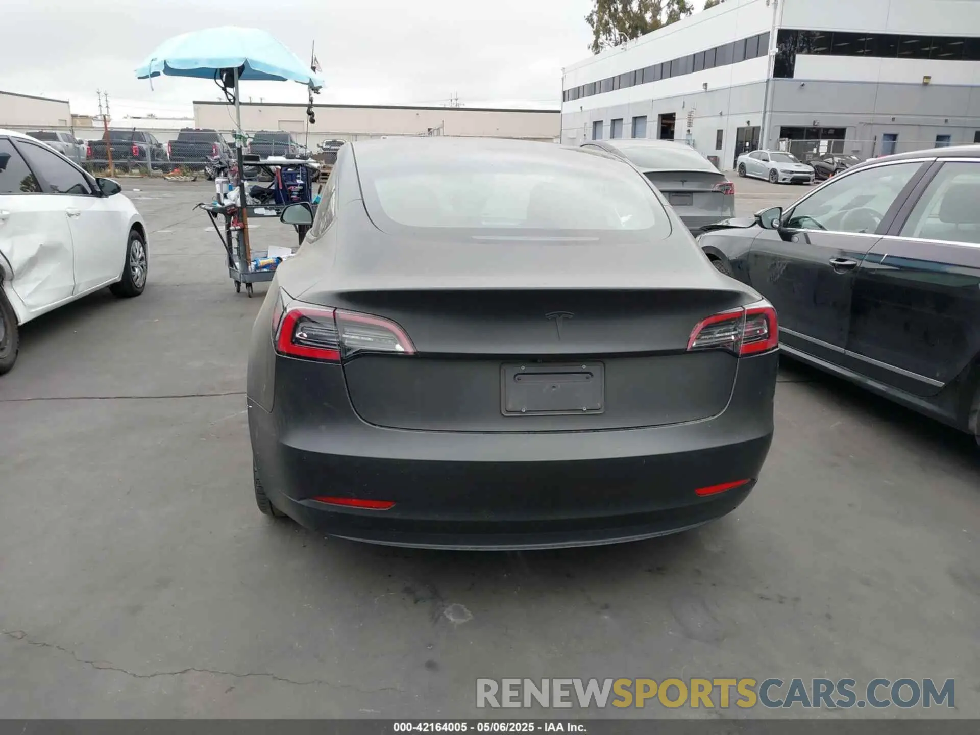 17 Photograph of a damaged car 5YJ3E1EB7MF879745 TESLA MODEL 3 2021
