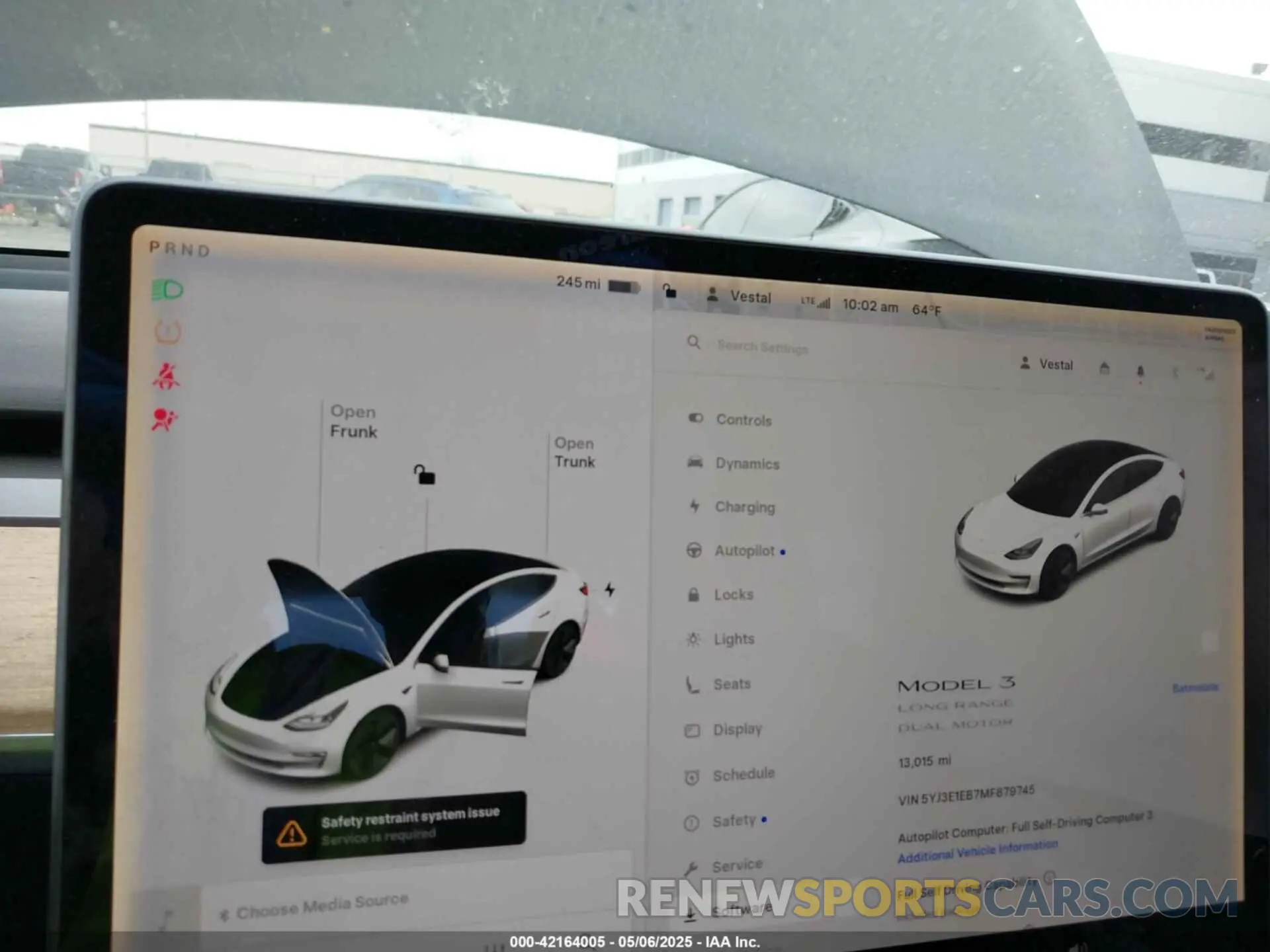 18 Photograph of a damaged car 5YJ3E1EB7MF879745 TESLA MODEL 3 2021
