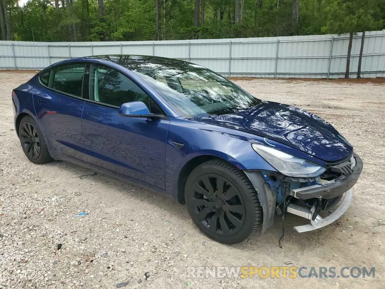 4 Photograph of a damaged car 5YJ3E1EB7MF906605 TESLA MODEL 3 2021