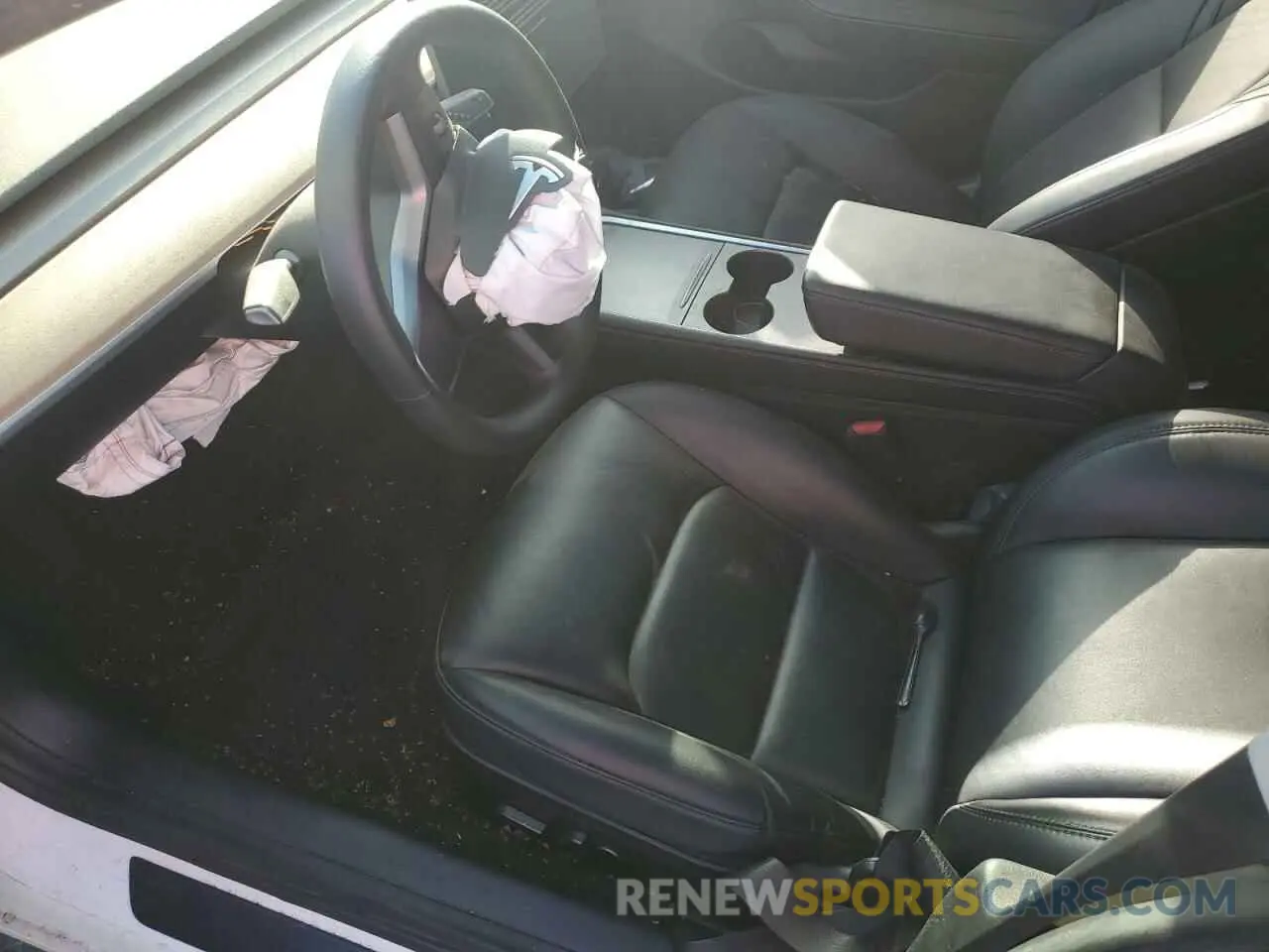 7 Photograph of a damaged car 5YJ3E1EB7MF938082 TESLA MODEL 3 2021