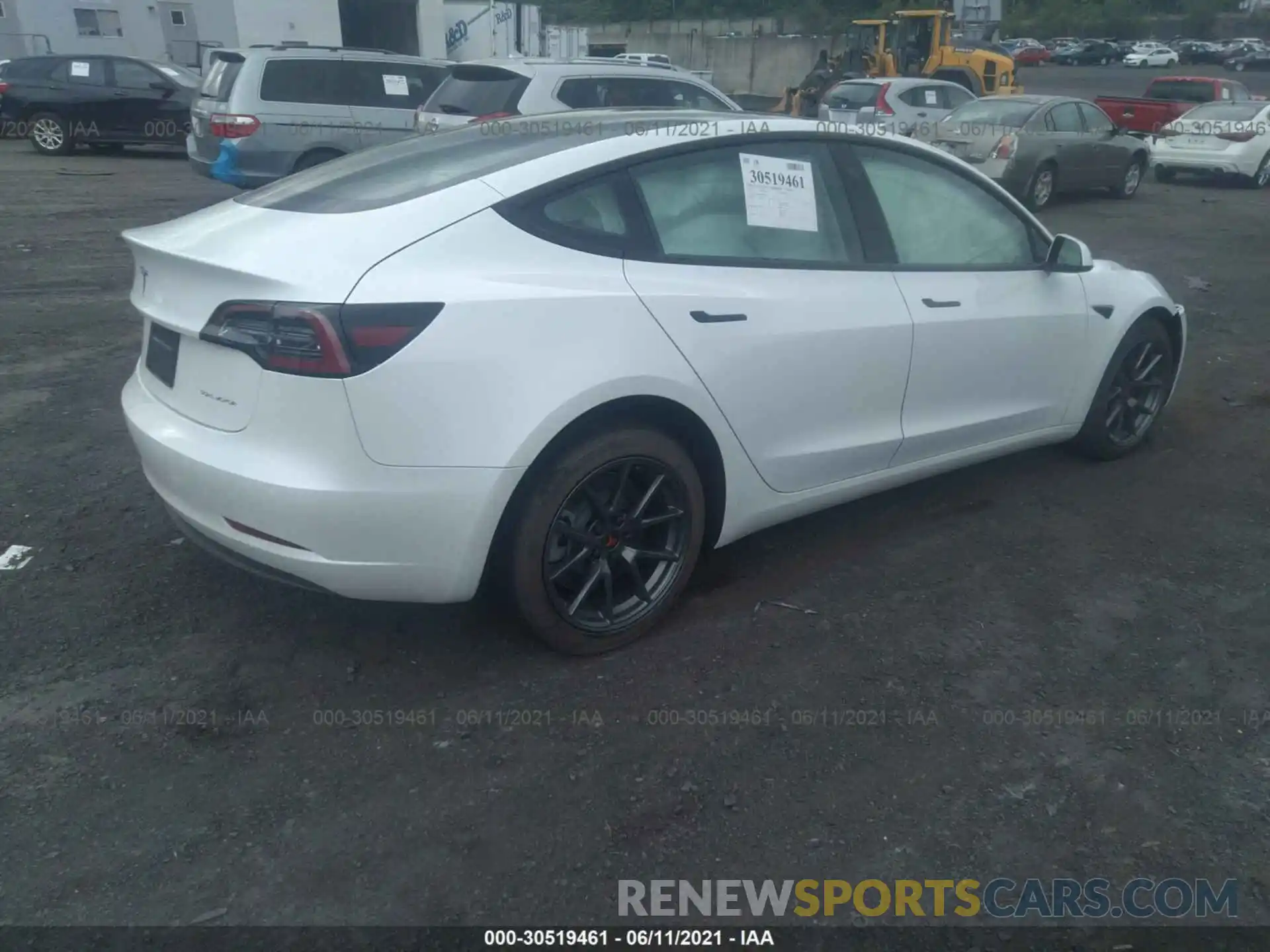 4 Photograph of a damaged car 5YJ3E1EB7MF960616 TESLA MODEL 3 2021