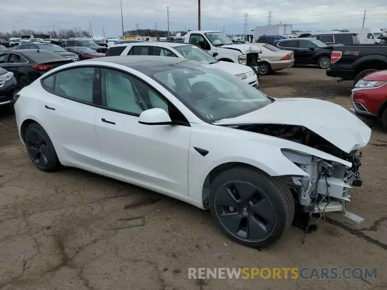 4 Photograph of a damaged car 5YJ3E1EB7MF960860 TESLA MODEL 3 2021