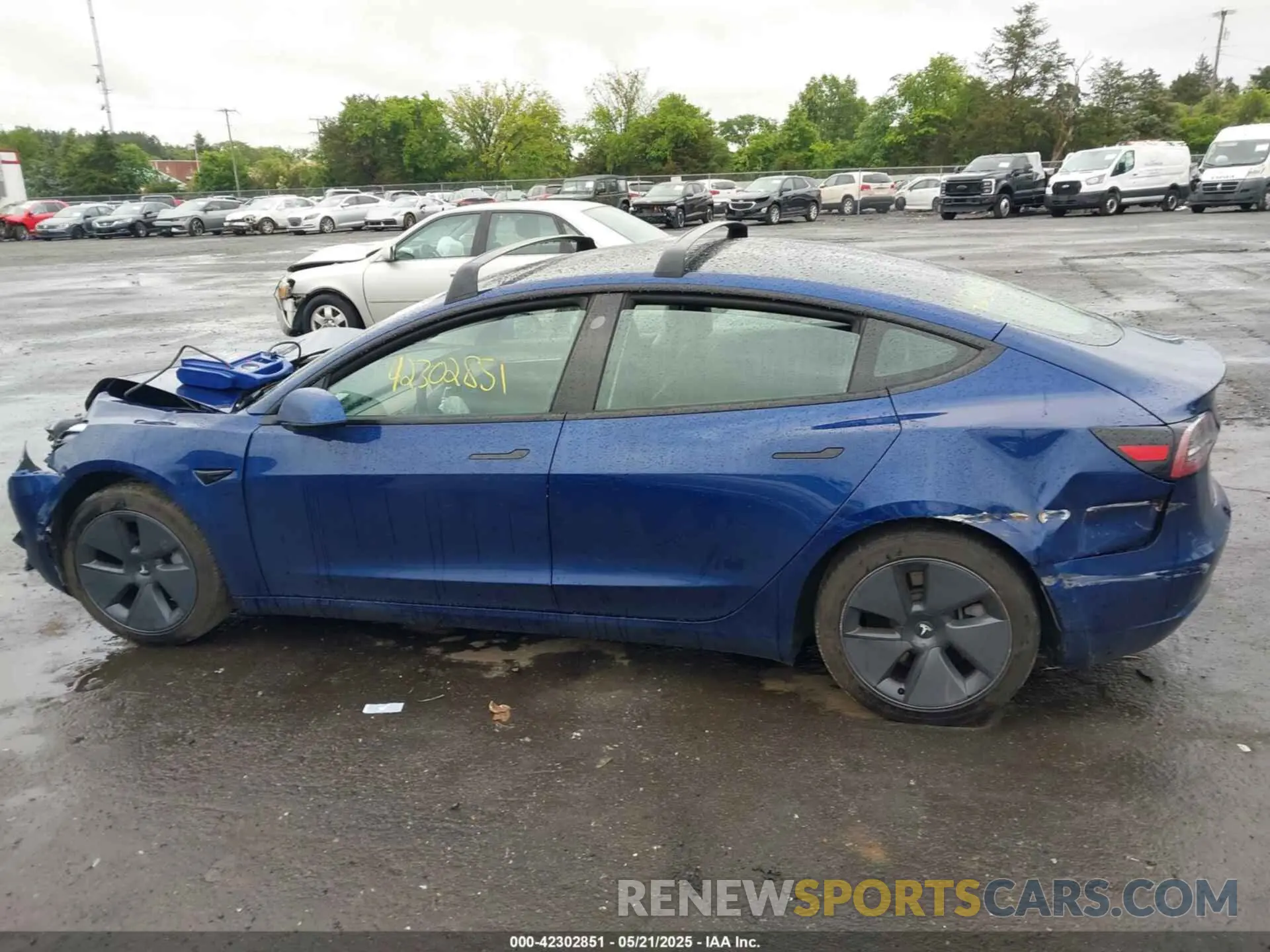 14 Photograph of a damaged car 5YJ3E1EB7MF979876 TESLA MODEL 3 2021