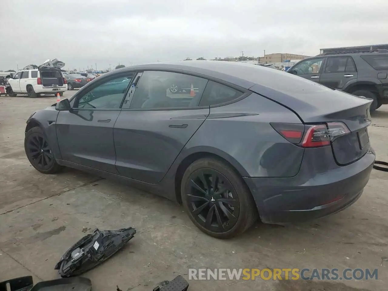 2 Photograph of a damaged car 5YJ3E1EB7MF980705 TESLA MODEL 3 2021