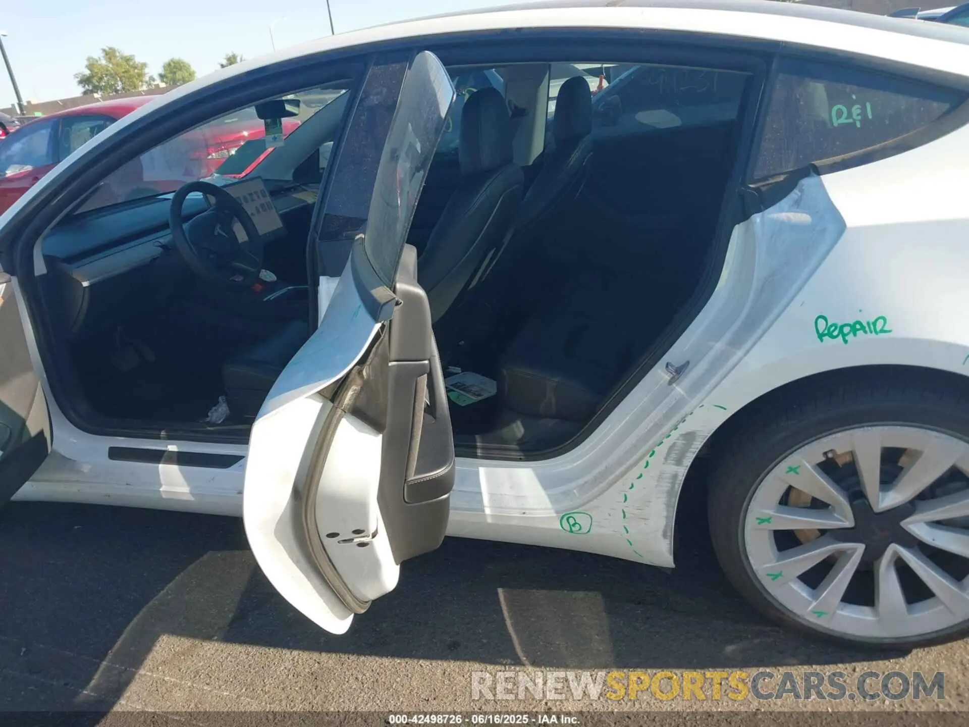 8 Photograph of a damaged car 5YJ3E1EB8MF005923 TESLA MODEL 3 2021
