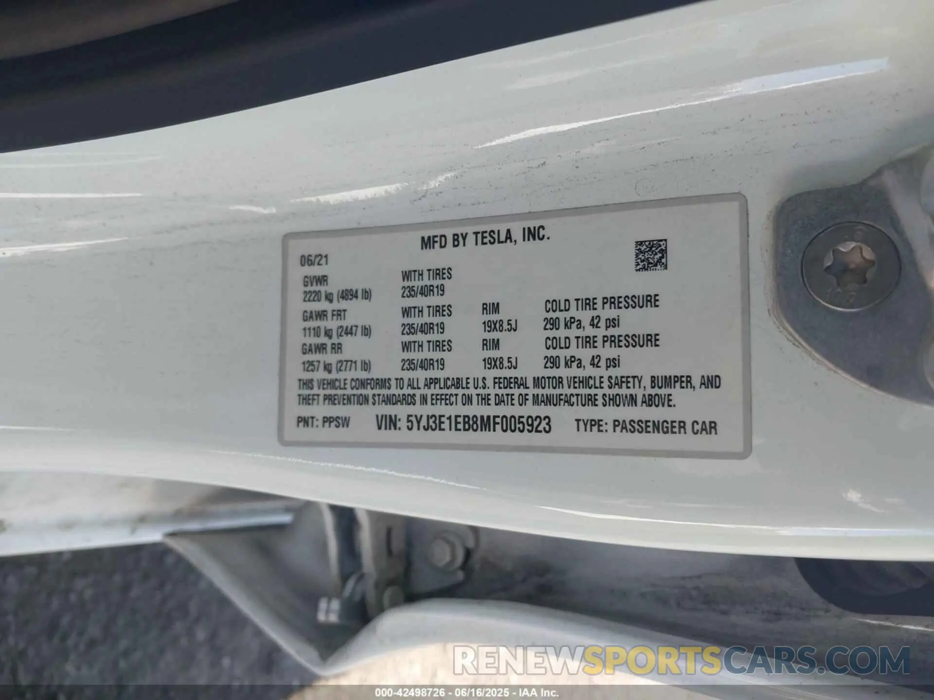 9 Photograph of a damaged car 5YJ3E1EB8MF005923 TESLA MODEL 3 2021