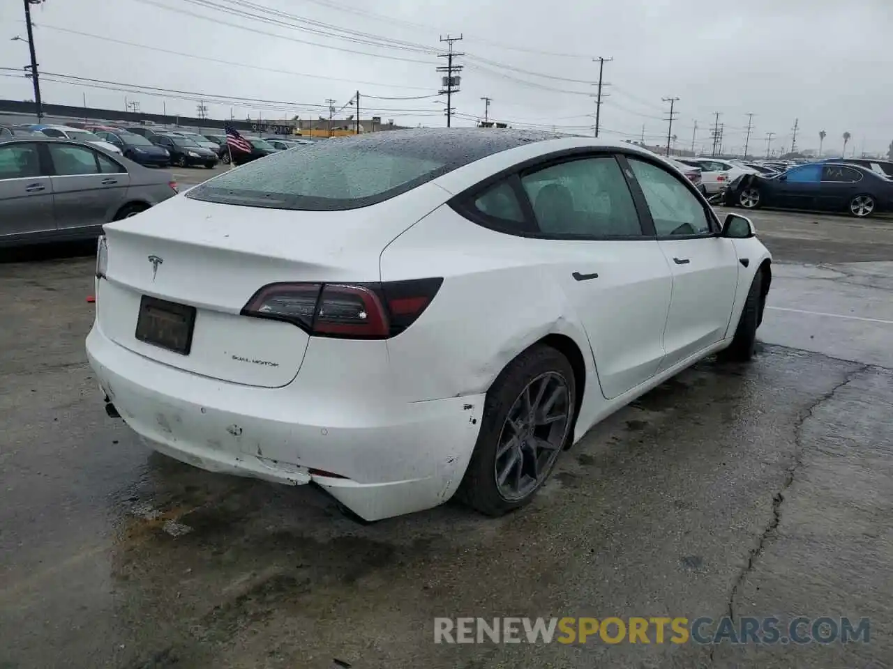 4 Photograph of a damaged car 5YJ3E1EB8MF010037 TESLA MODEL 3 2021