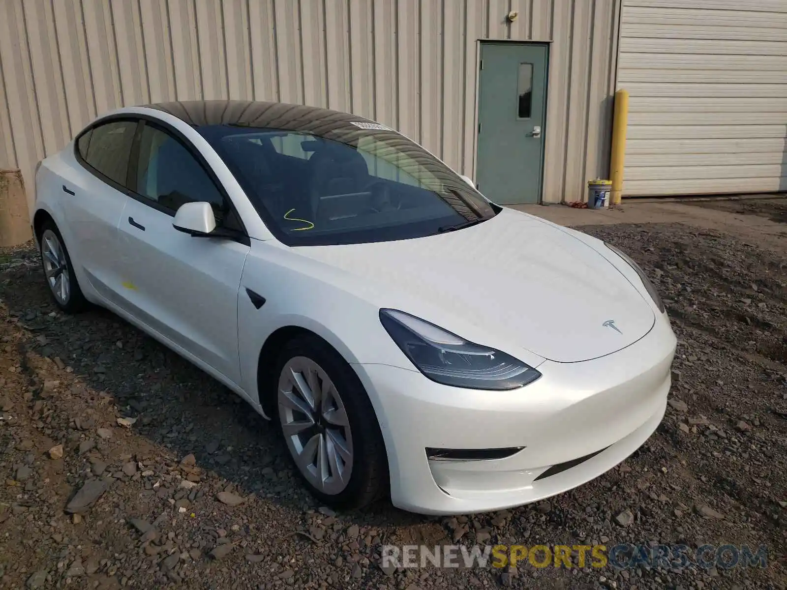 1 Photograph of a damaged car 5YJ3E1EB8MF015495 TESLA MODEL 3 2021