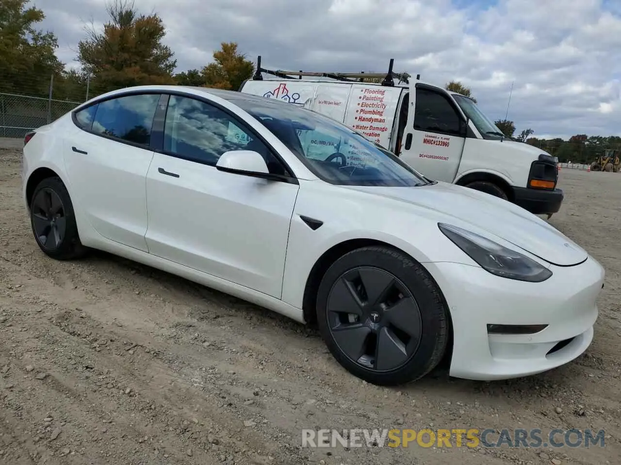 4 Photograph of a damaged car 5YJ3E1EB8MF034080 TESLA MODEL 3 2021
