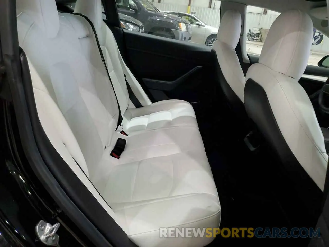 10 Photograph of a damaged car 5YJ3E1EB8MF048996 TESLA MODEL 3 2021