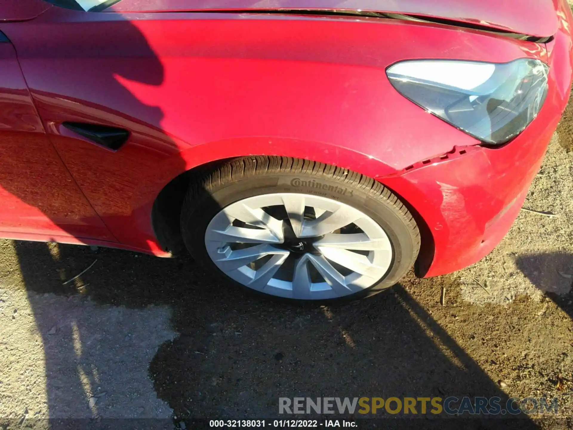 14 Photograph of a damaged car 5YJ3E1EB8MF059738 TESLA MODEL 3 2021