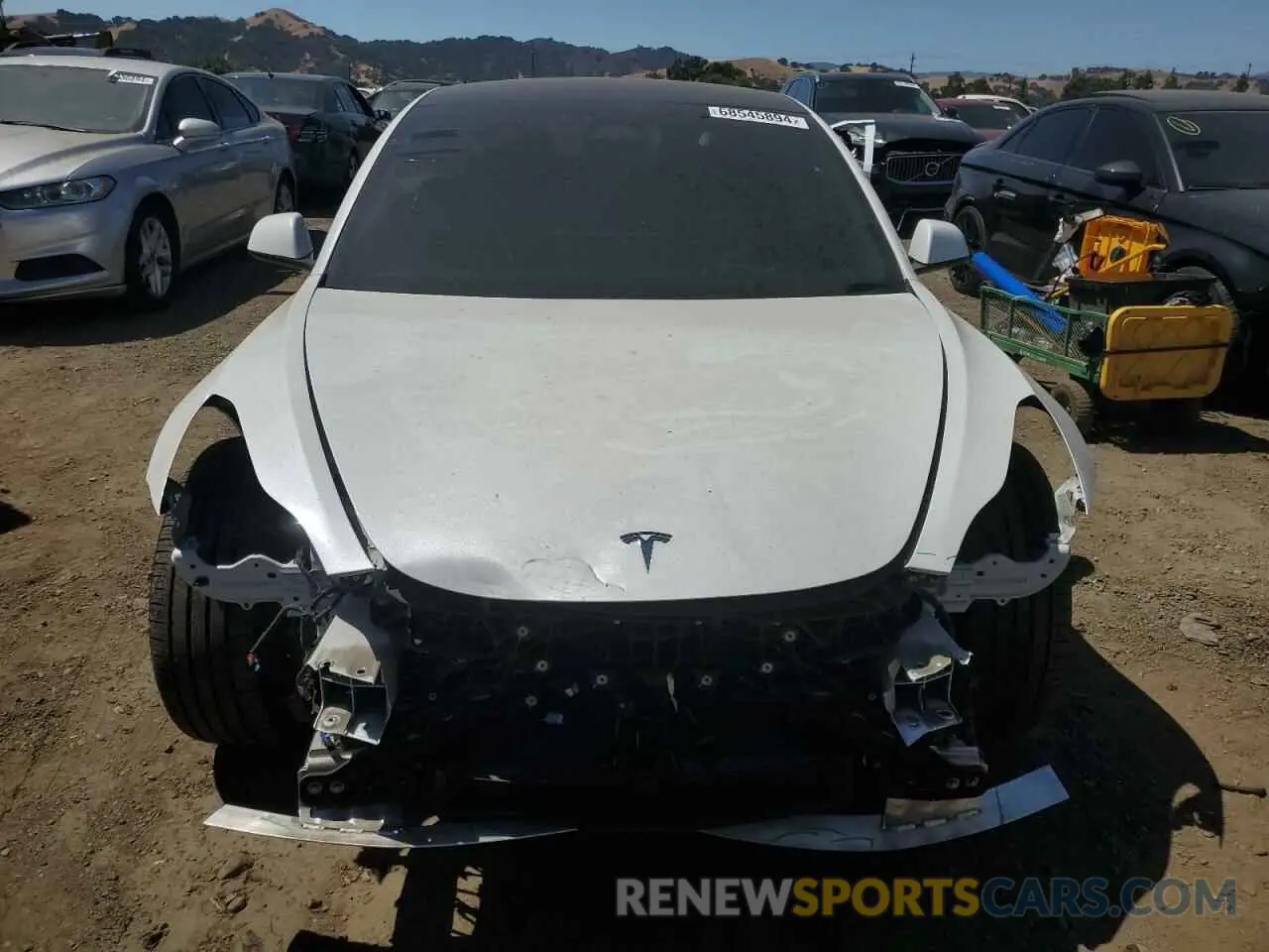 5 Photograph of a damaged car 5YJ3E1EB8MF060260 TESLA MODEL 3 2021