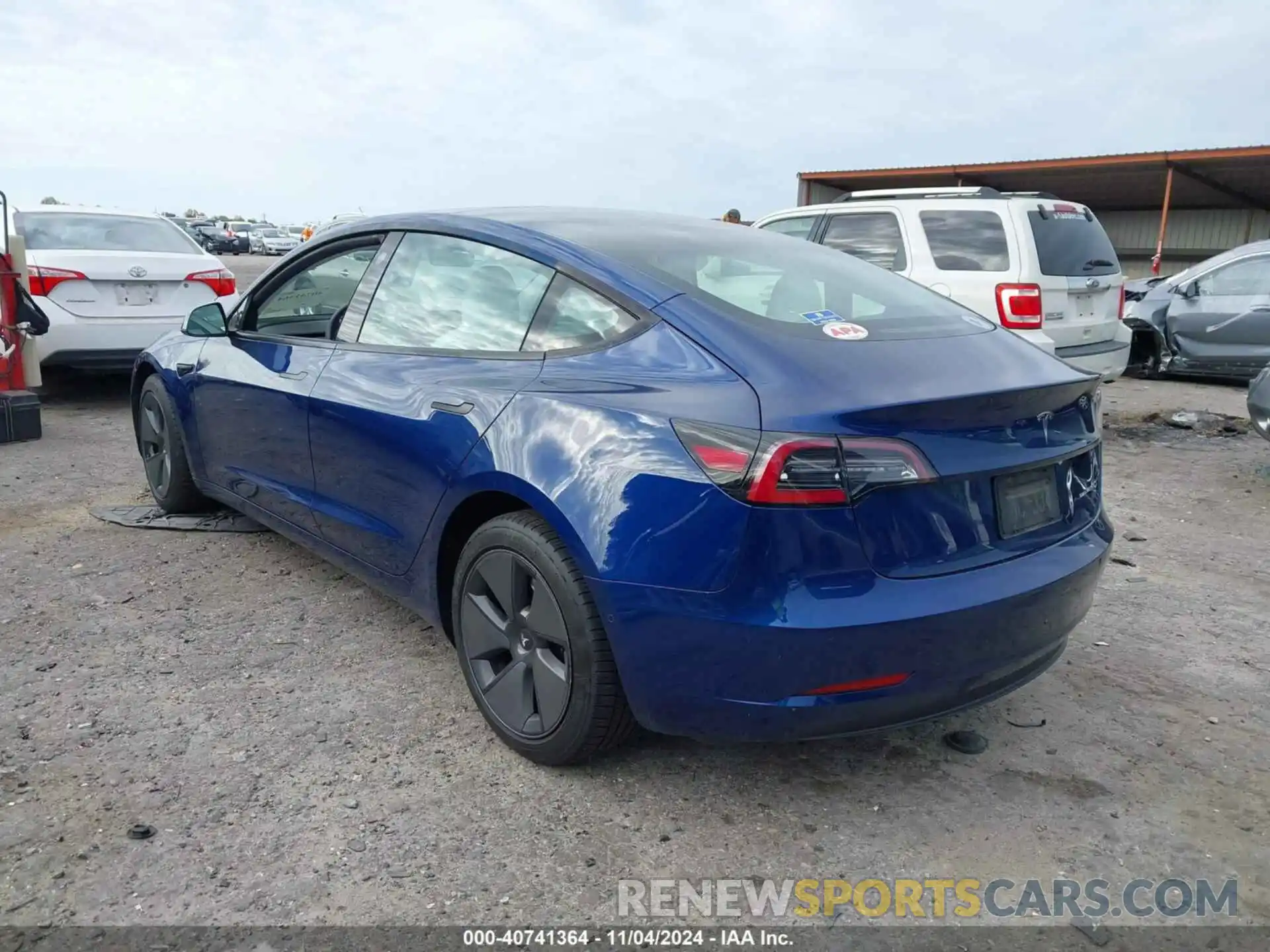 3 Photograph of a damaged car 5YJ3E1EB8MF079505 TESLA MODEL 3 2021