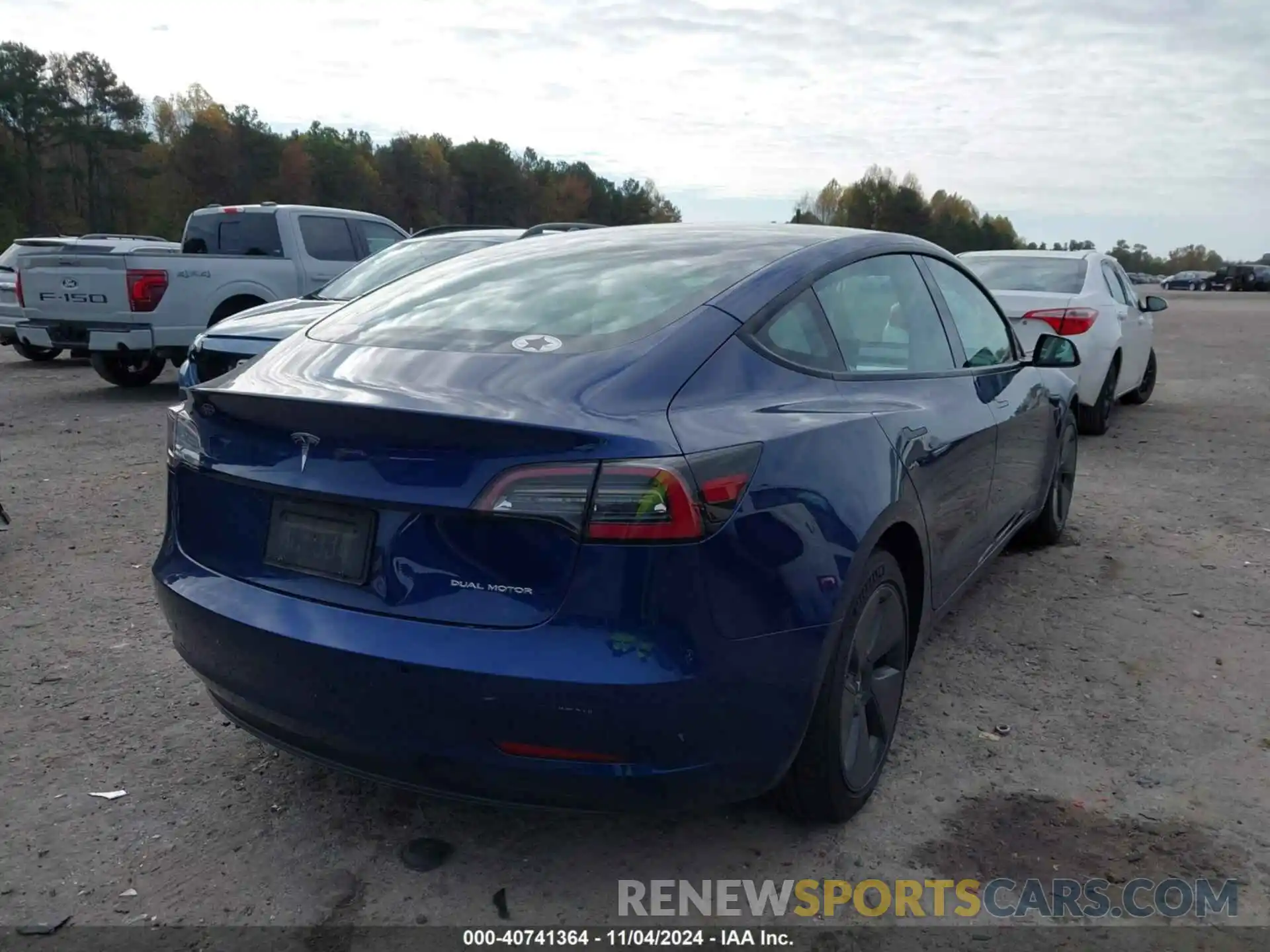 4 Photograph of a damaged car 5YJ3E1EB8MF079505 TESLA MODEL 3 2021