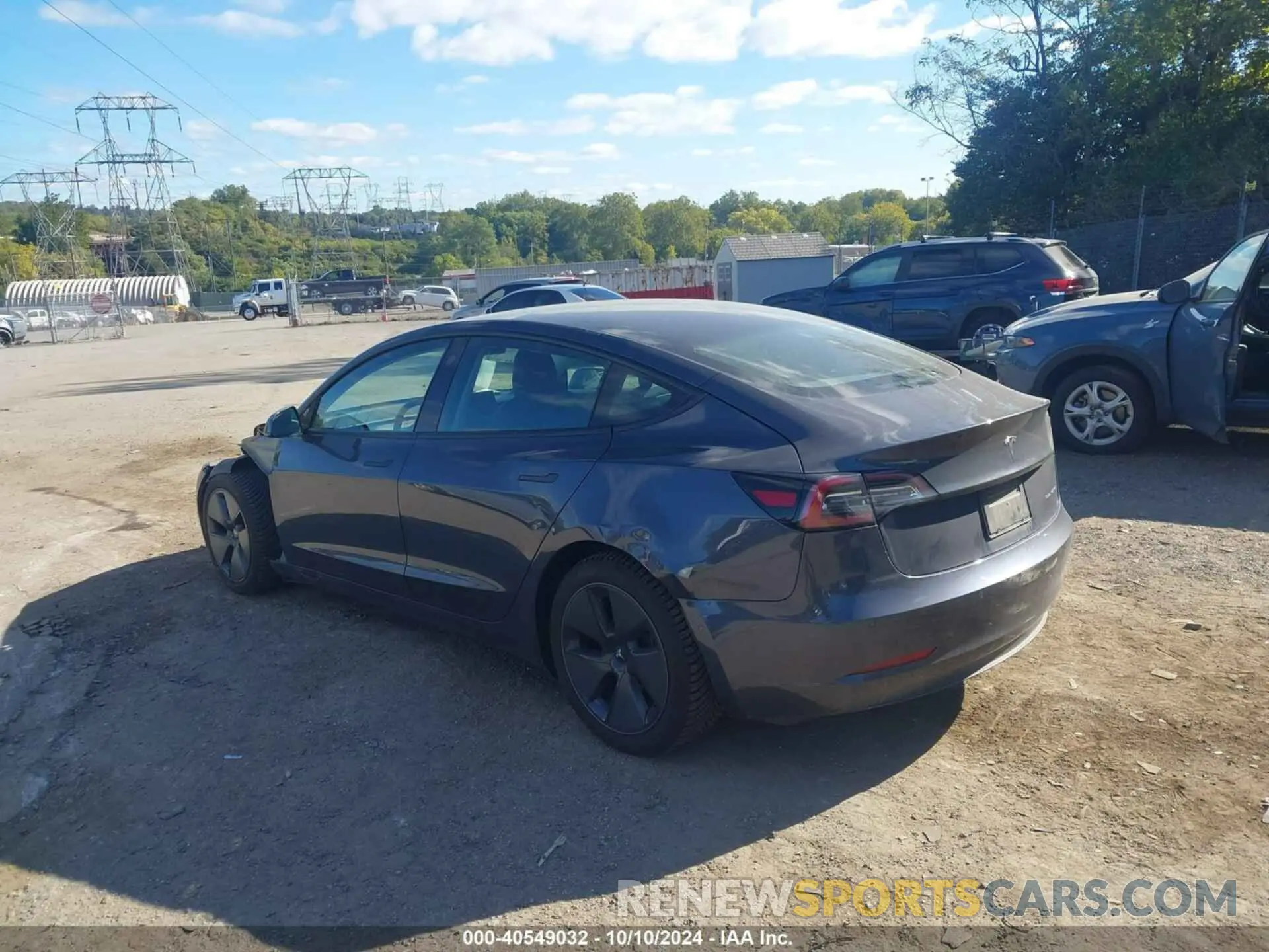 3 Photograph of a damaged car 5YJ3E1EB8MF847886 TESLA MODEL 3 2021