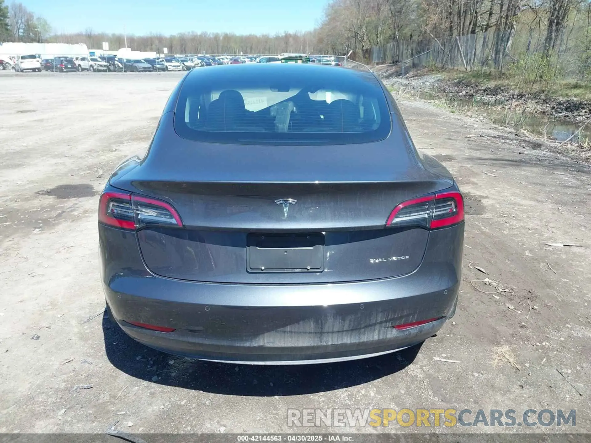 17 Photograph of a damaged car 5YJ3E1EB8MF862002 TESLA MODEL 3 2021