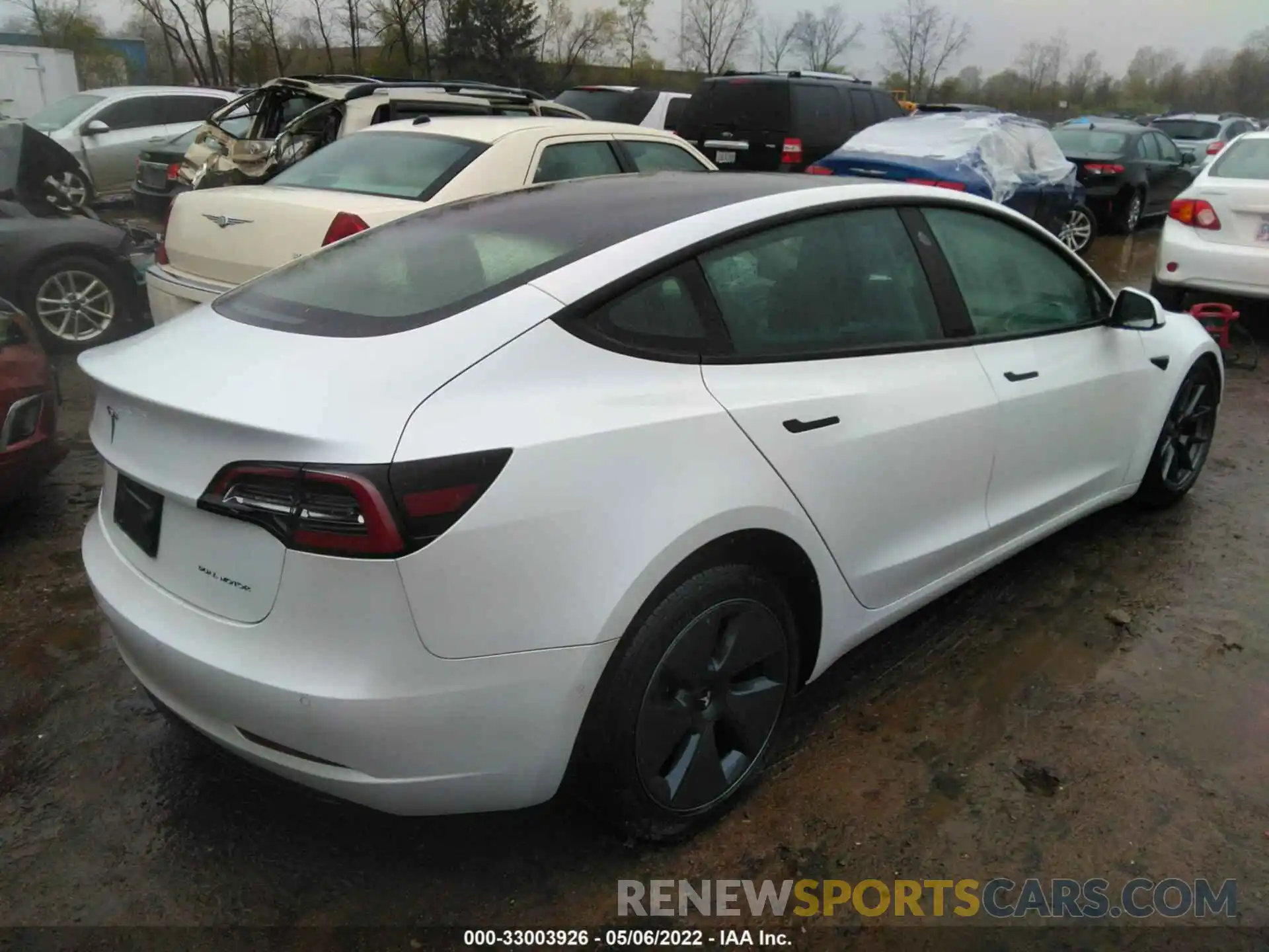 4 Photograph of a damaged car 5YJ3E1EB8MF872366 TESLA MODEL 3 2021