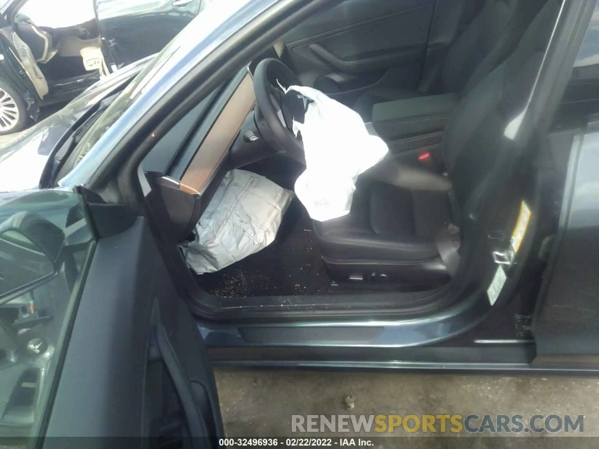 5 Photograph of a damaged car 5YJ3E1EB8MF902563 TESLA MODEL 3 2021