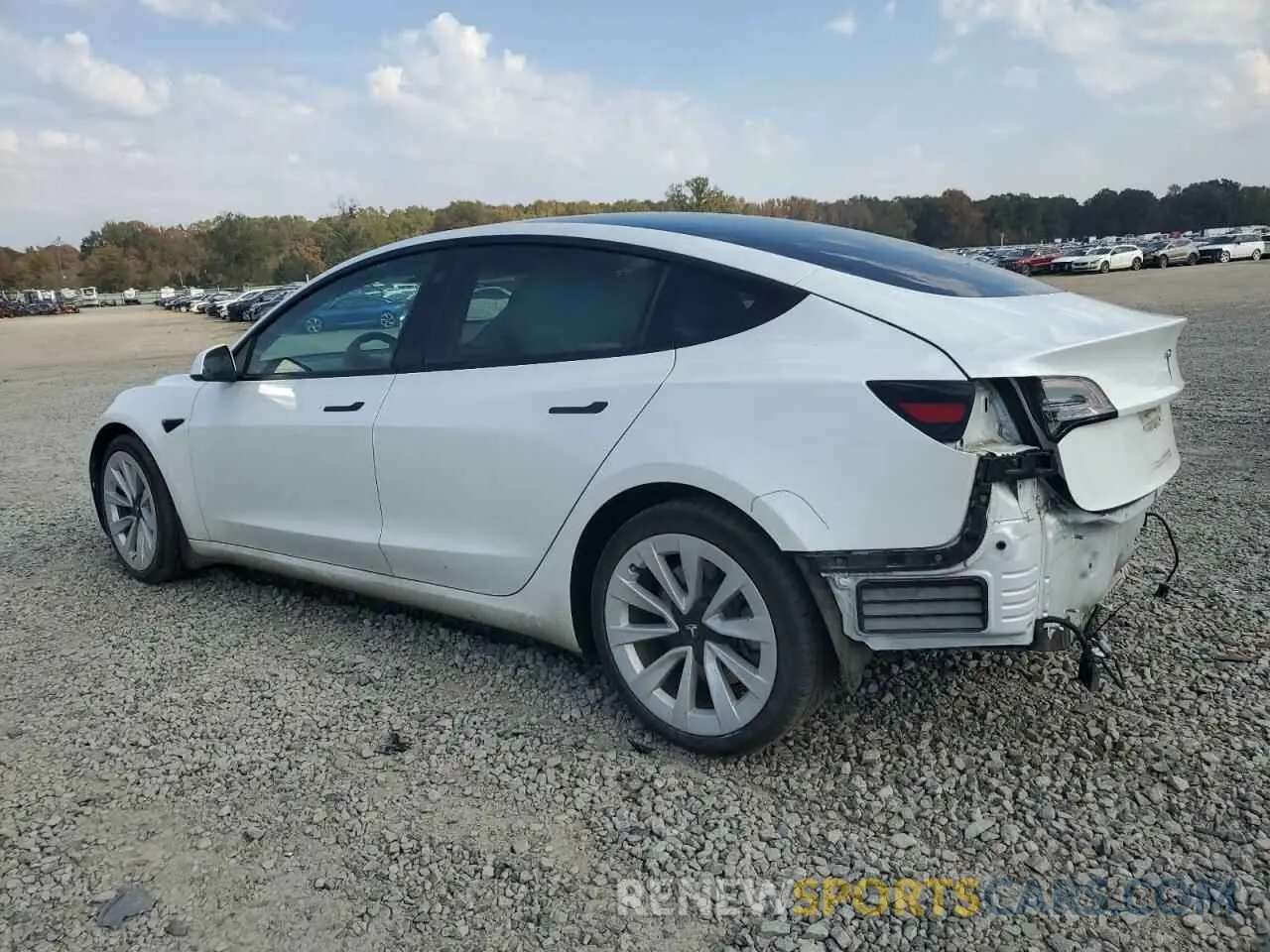 2 Photograph of a damaged car 5YJ3E1EB8MF924353 TESLA MODEL 3 2021