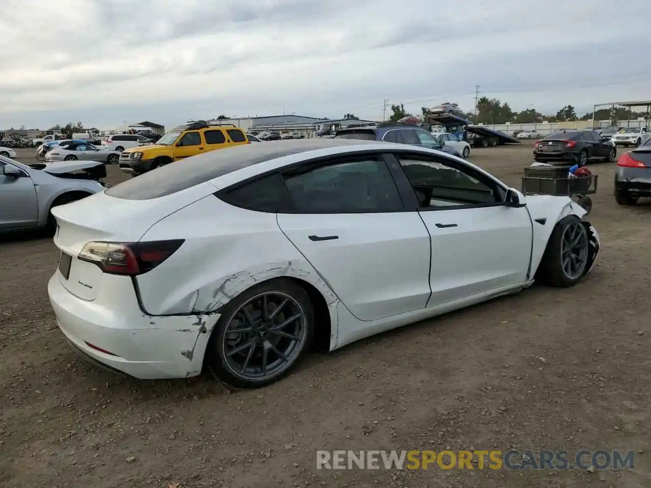 3 Photograph of a damaged car 5YJ3E1EB8MF927169 TESLA MODEL 3 2021