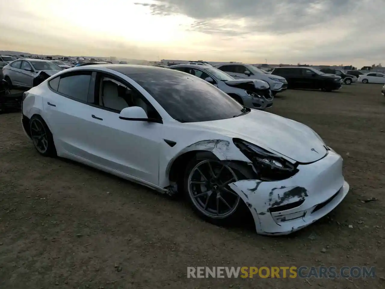 4 Photograph of a damaged car 5YJ3E1EB8MF927169 TESLA MODEL 3 2021