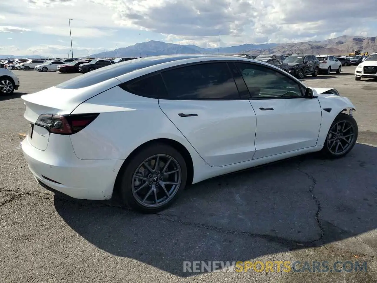 3 Photograph of a damaged car 5YJ3E1EB8MF974332 TESLA MODEL 3 2021