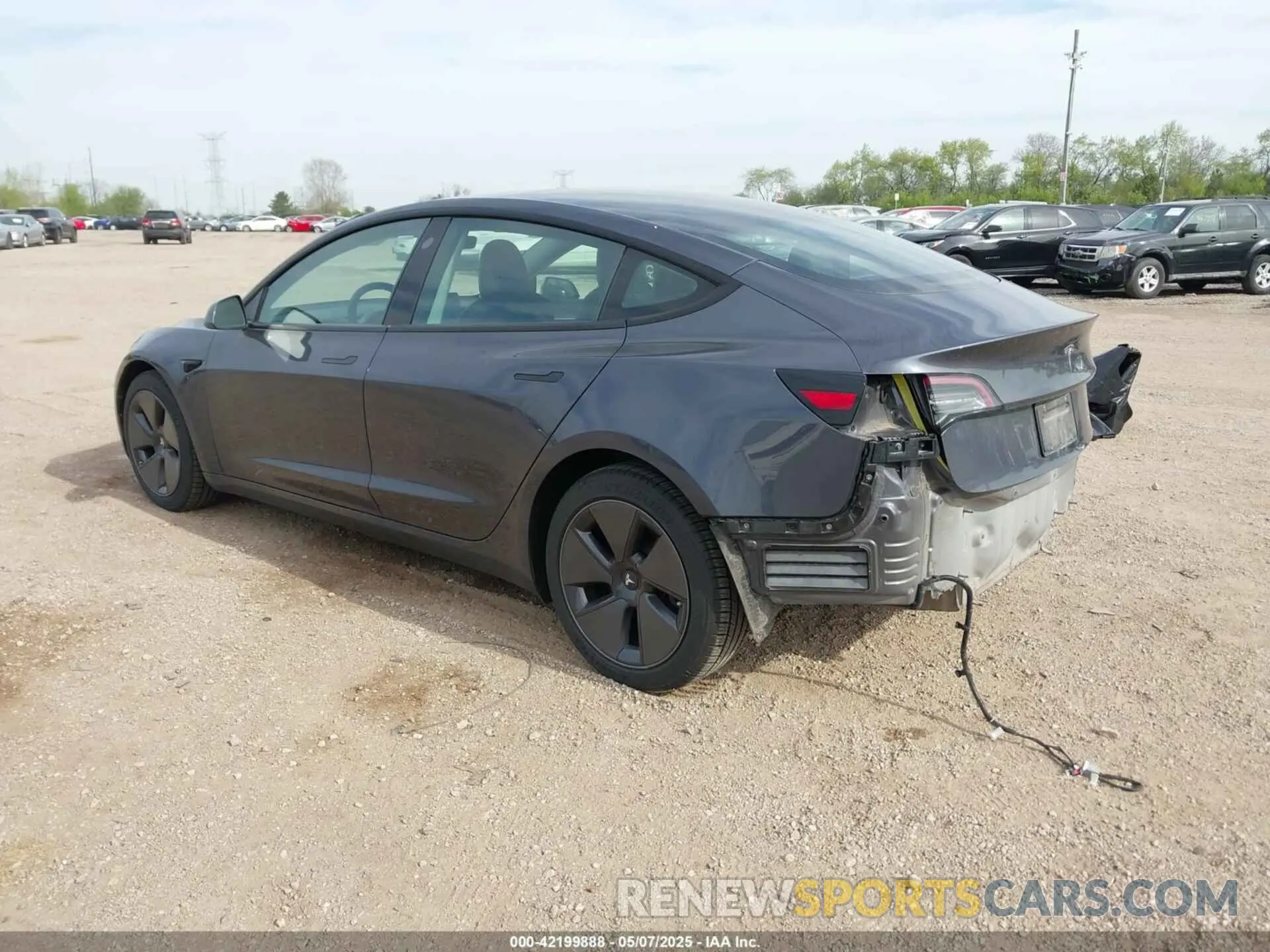 3 Photograph of a damaged car 5YJ3E1EB8MF979224 TESLA MODEL 3 2021