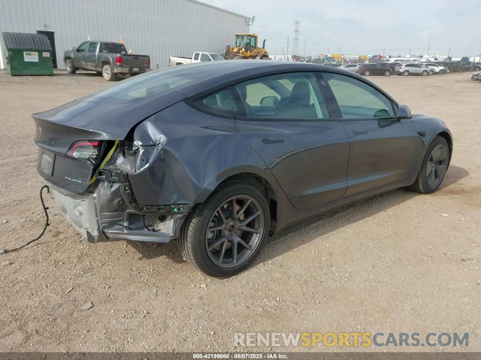4 Photograph of a damaged car 5YJ3E1EB8MF979224 TESLA MODEL 3 2021