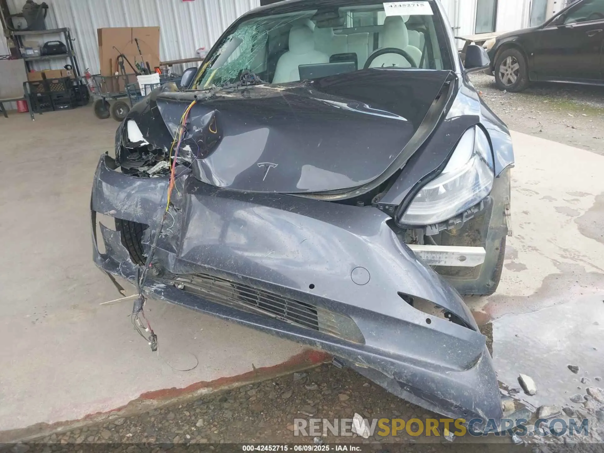 10 Photograph of a damaged car 5YJ3E1EB8MF980681 TESLA MODEL 3 2021