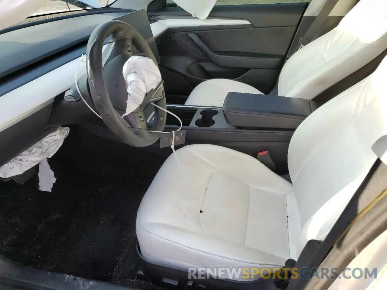 7 Photograph of a damaged car 5YJ3E1EB8MF992992 TESLA MODEL 3 2021