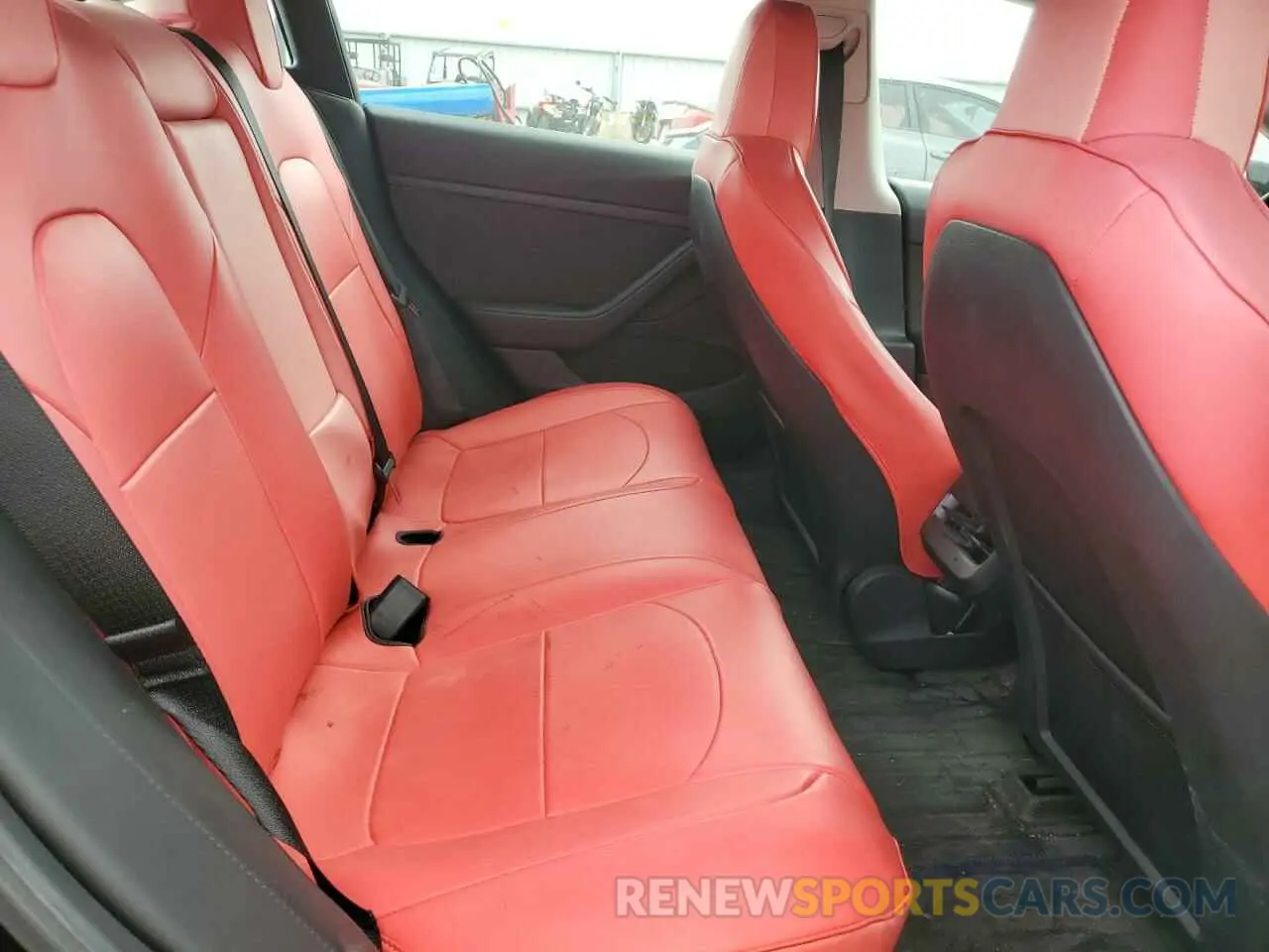 10 Photograph of a damaged car 5YJ3E1EB9MF006708 TESLA MODEL 3 2021